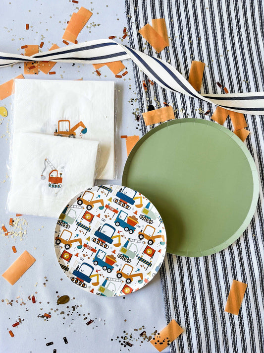 Classic green low rim large party plate paired with a vehicle design theme dessert paper plates.