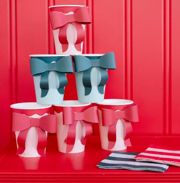 Red and Pink Bow Paper Cups