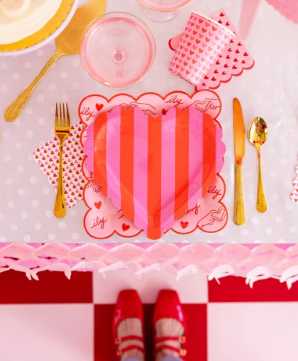 Scalloped Hearts Cocktail Napkin