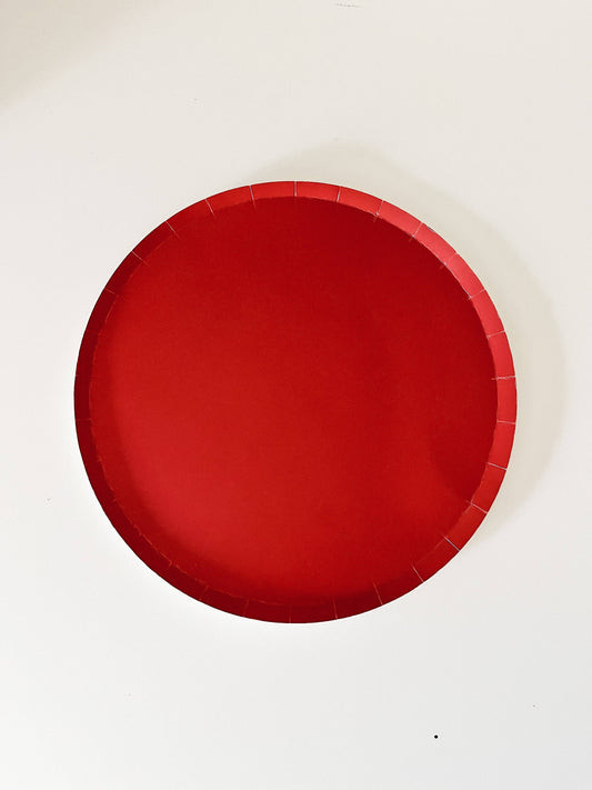 8 x Classic Red Low Rim Round Shallow Paper Plates Measuring 9"