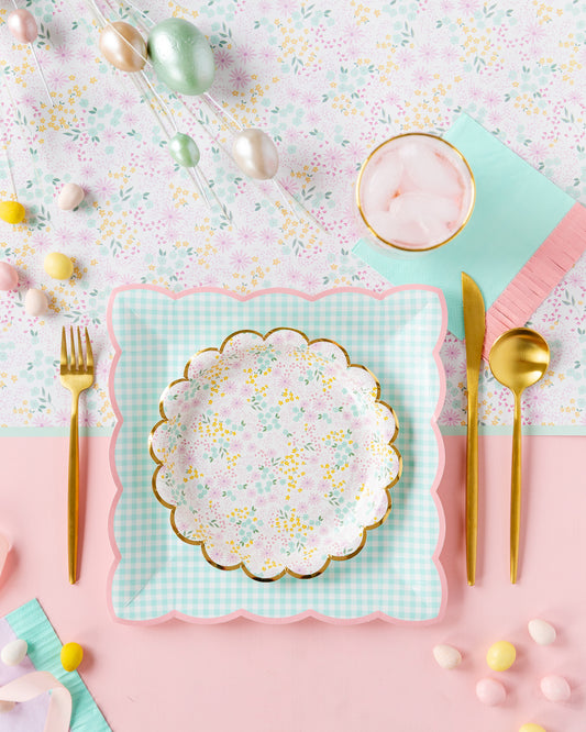 Pastel Gingham Square colour paper plates. Pack of 8 in Yellow, Purple, Green and Pink. Table setting